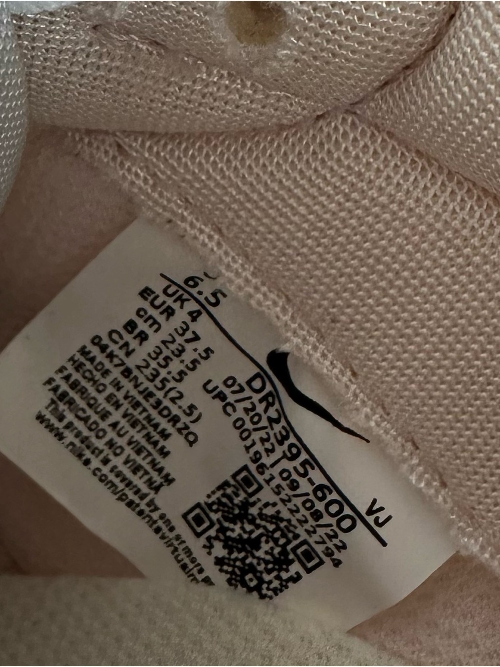 Nike Women’s Air Max Dawn Sneakers Soft Pink - Picture 8 of 8